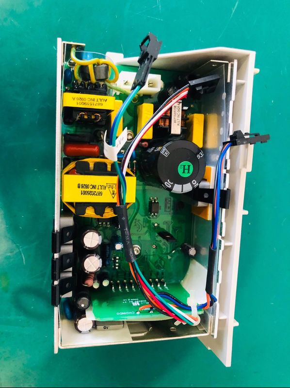 Планшет питания для дефибриллятора Philip HeartStart XL M4735A. Ремонтные детали дефибриллятора доступны на складе.